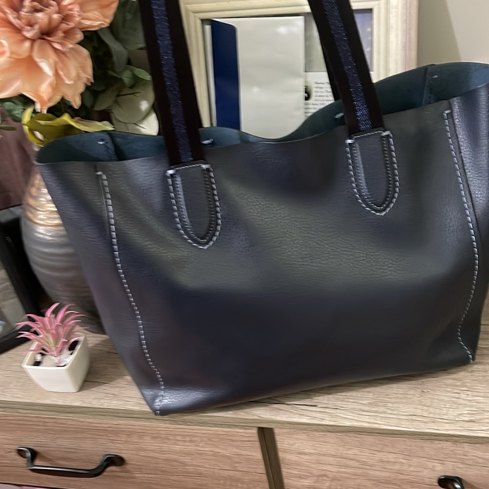 Coach Horse & Carriage Derby Tote - Picture 7 of 14
